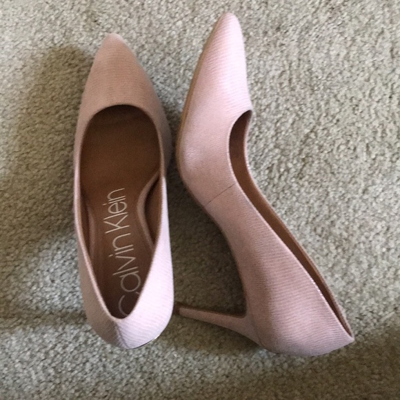 Calvin Klein Kamara Pump with Croc Styling in Nude with Pink Undertones-Size 8.5 - Picture 4 of 12